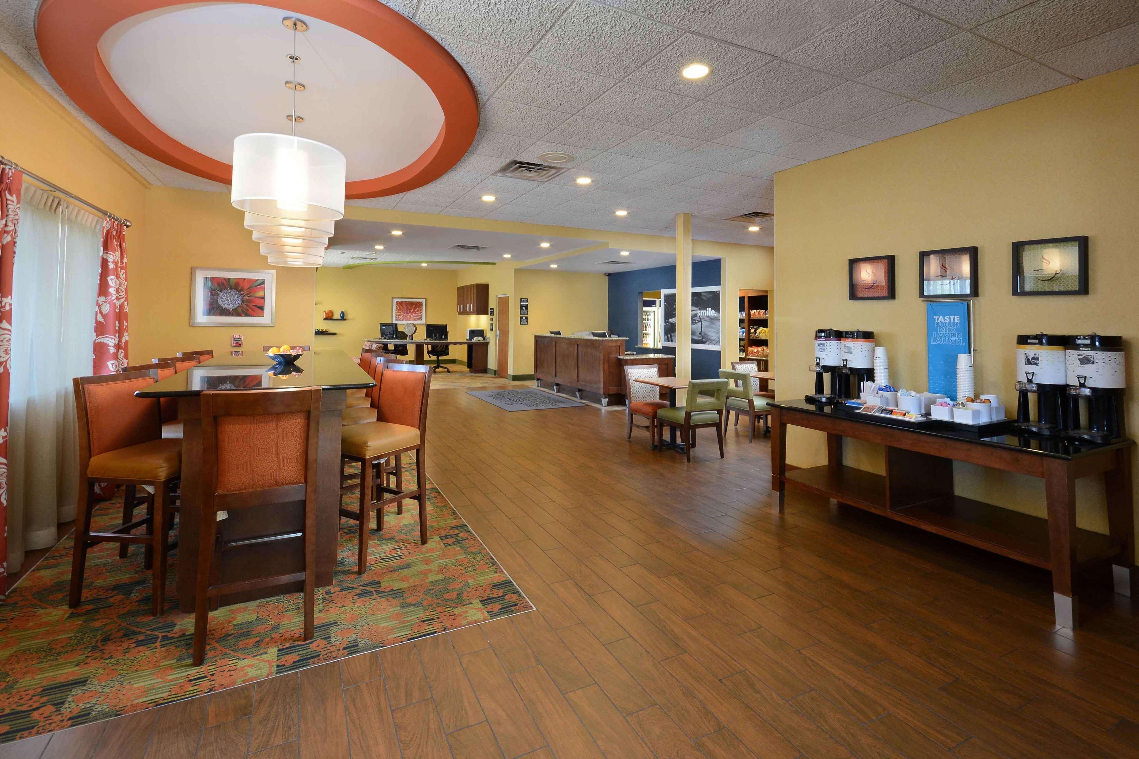 Hampton Inn Fayetteville Fort Bragg Eksteriør billede