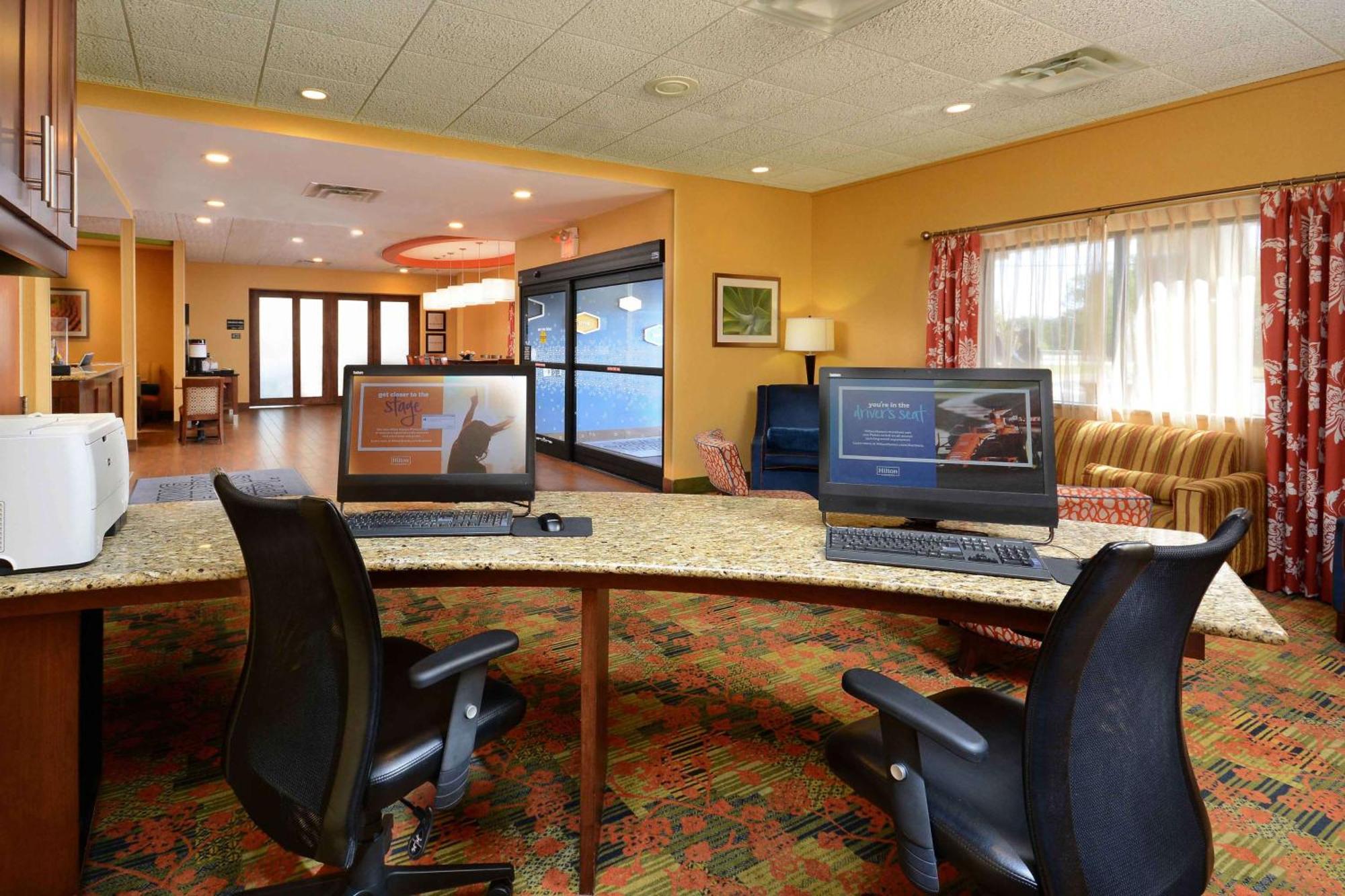Hampton Inn Fayetteville Fort Bragg Eksteriør billede