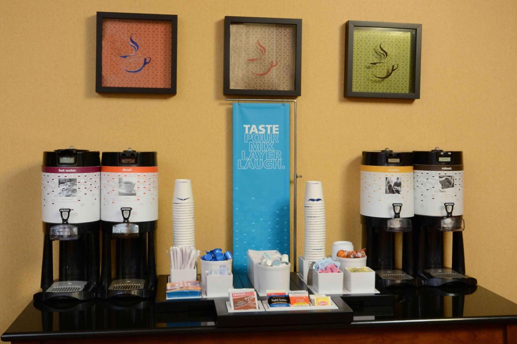 Hampton Inn Fayetteville Fort Bragg Eksteriør billede