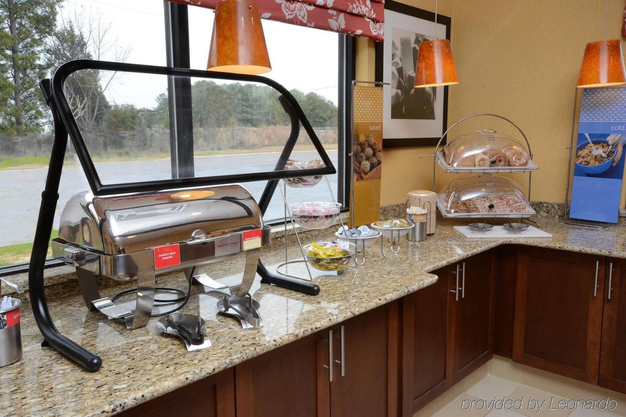 Hampton Inn Fayetteville Fort Bragg Eksteriør billede