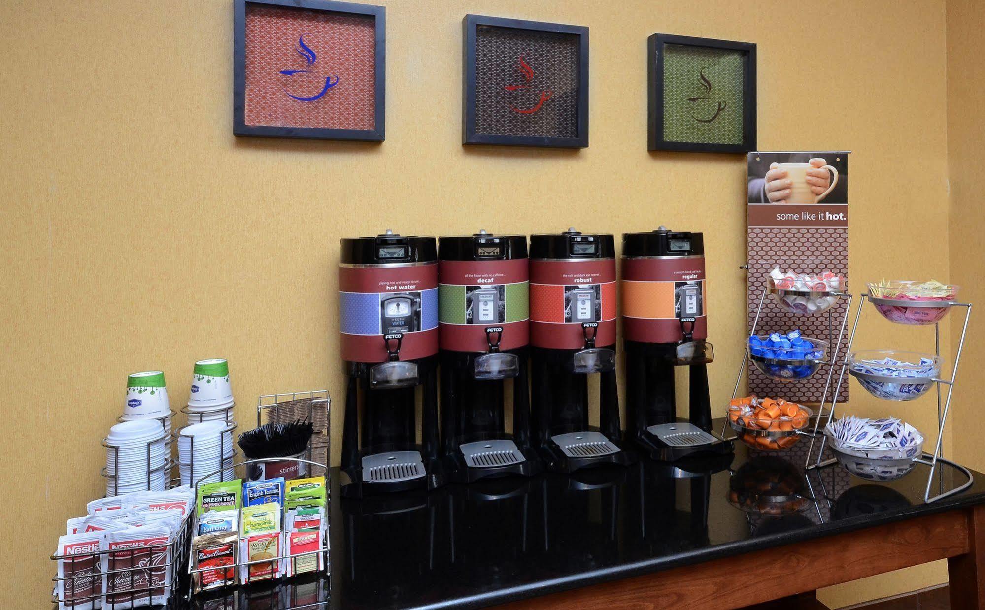 Hampton Inn Fayetteville Fort Bragg Eksteriør billede